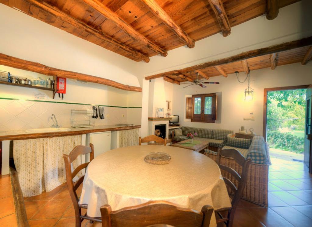 Cortijo Balzain Apartment La Zubia  Phòng bức ảnh